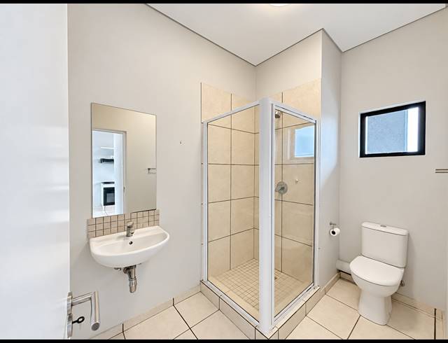 1 BEDROOM APARTMENT TO LET IN BALLITO CENTRAL